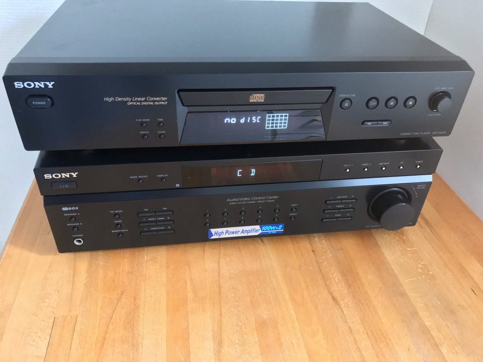 CD-afspiller og forstærker , Sony Sony CDP-xe270 - Sony