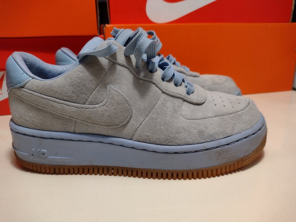 Sneakers Nike AF1 Upstep LX Aluminium str. 38 dba Kob og Salg af Nyt og Brugt