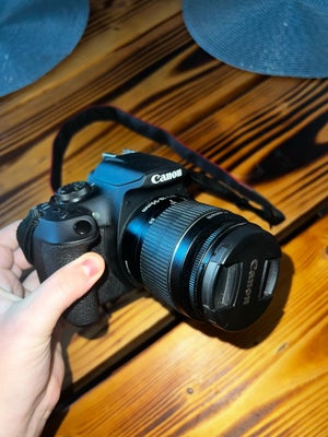 Canon, Canon Eos2000d, Perfekt, Hejsa jeg sælger dette skønne kamera, det er et super godt kamera. M