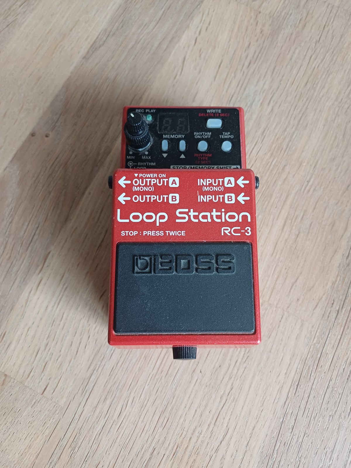 Looper pedal, Boss RC-3 Loop Station