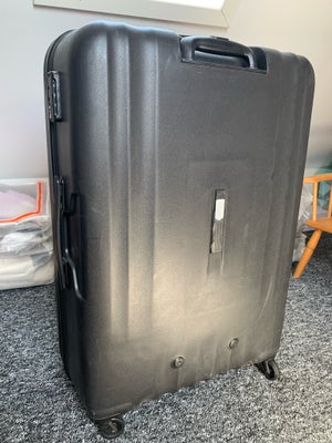 Kuffert, Epic, b: 50 l: 70 h: 30, Lækker stor sort polycarbonat kuffert, med hjul, som er 360 grader