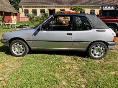 Peugeot 205, 1,4 Cabriolet, Benzin, 1987, km 221900, sølvmetal, 2-dørs, 15" alufælge, fin Peugeot 20