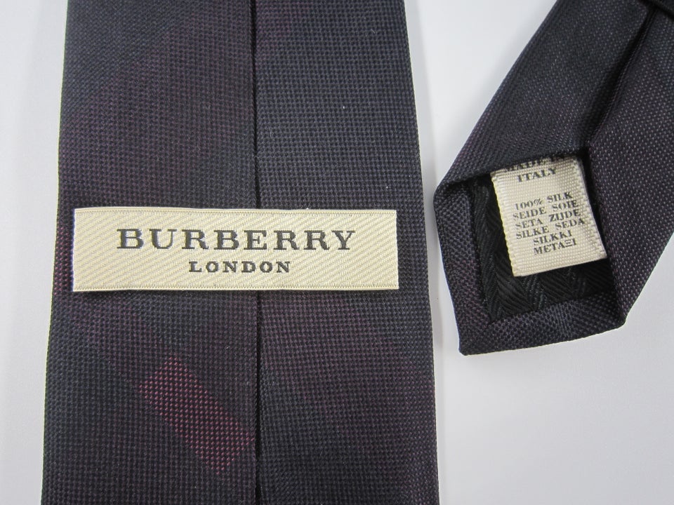 Slips, BURBERRY, 100 % silke