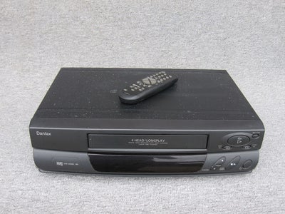 VHS videomaskine, Dantax, VCR 360, Perfekt, 
- Koksgrå

- Incl. fjernbetjening,
- 4-head,
- 2 x Scar