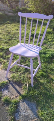 Spisebordsstol, Fin gammel træ stol

Mulighed for levering mod betaling, se evt også mine andre anno