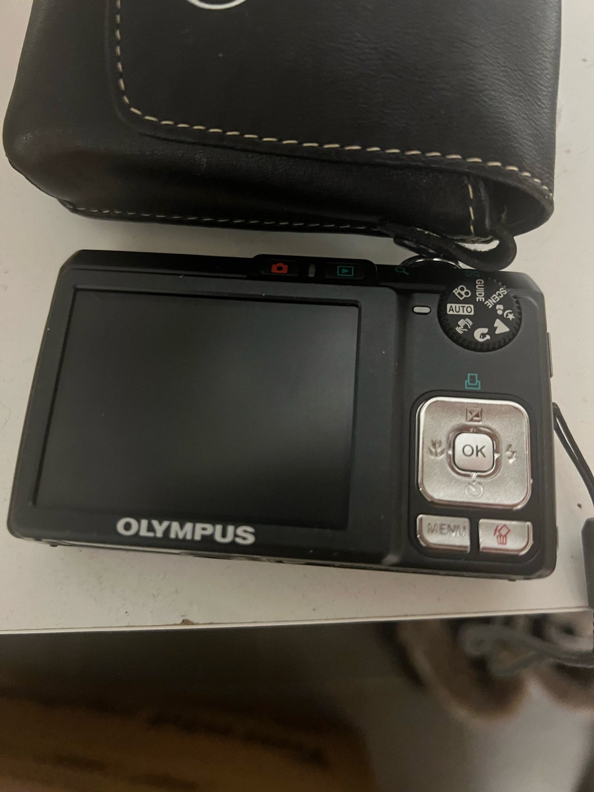 Olympus FE-240, 7,1 megapixels, 5x x optisk zoom