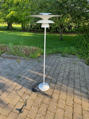 Standerlampe, Belid, Diablo Belid Picasso standerlampe i hvid, fremstår i perfekt stand. 

Pris 1500