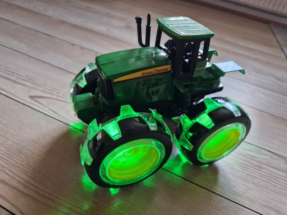 Traktor, John Deere