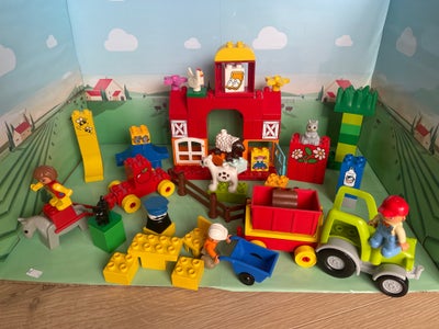 Lego Duplo, Bondegård, Duplo bondegård med mange dyr, biler bla traktor ,figurer og meget andet
Fra 