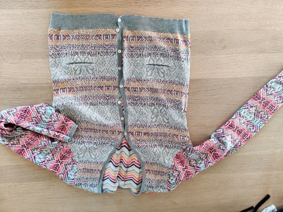 Cardigan, Odd Molly, str. 38