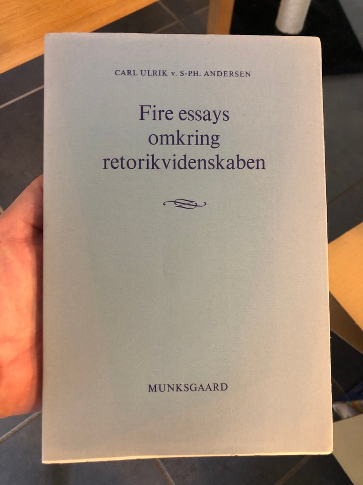 Fire essays omkring retorikvidenskaben, Carl Ulrik v.