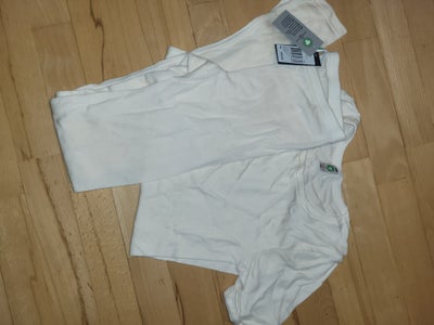 Undertøj, Coop, str. Small, Helt nyt sæt. 100% økologisk uld
T shirt og leggins
200kr for begge 
120