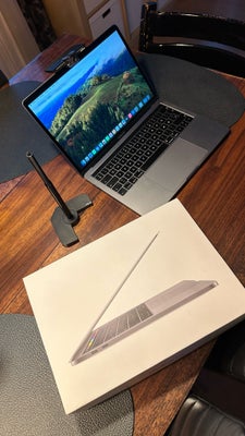 MacBook Pro, 2019, 3.9 GHz, 8 GB ram, 128 GB harddisk, God, MacBook Pro model 2019  i meget fin stan
