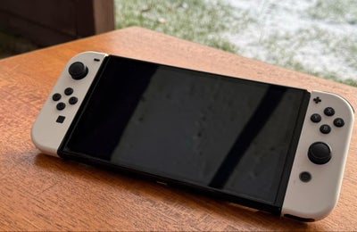 Nintendo Switch, Oled, Perfekt, Nintendo Switch Oled sælges - Købskvittering haves.

Det er den nyes