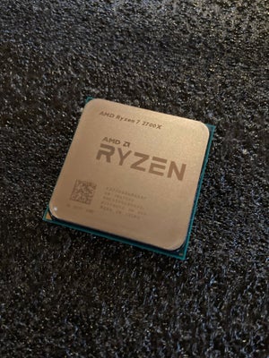 CPU, Ryzen 7, 2700x af AMD, Fantastisk CPU fra AMD's Ryzen 7 serie. Den har siddet i min computer og