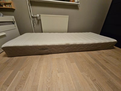 Springmadras, IKEA, b: 80 l: 200, Hamarvik springmadras fra IKEA. Fra gæsteværelset, så sparsommelig