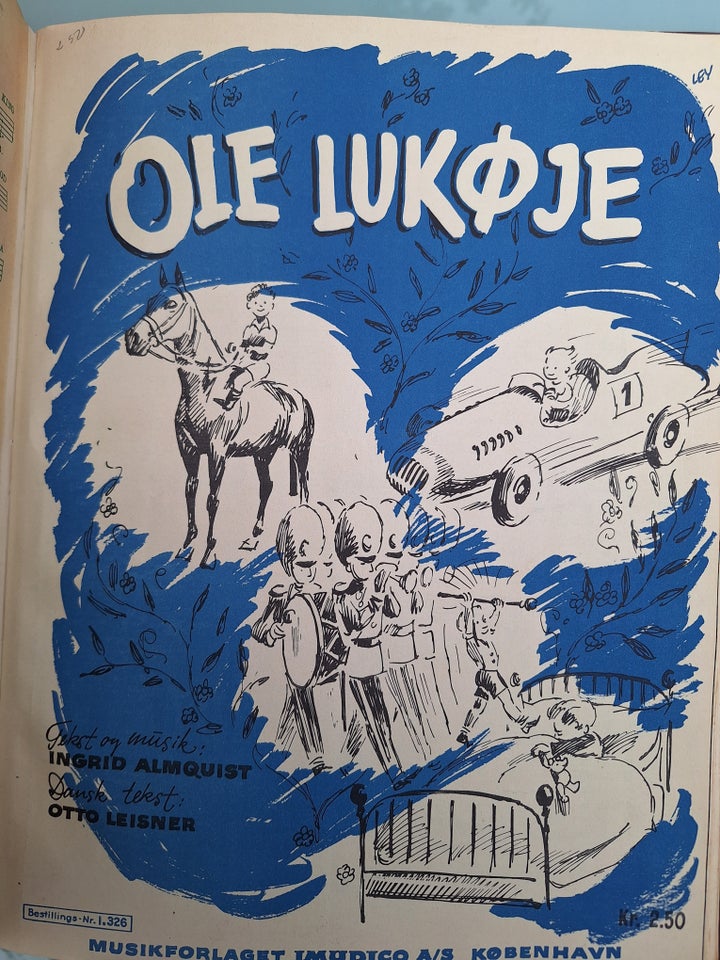 Gammel nodebog, tænker fra 1950'erne
Noder klaver