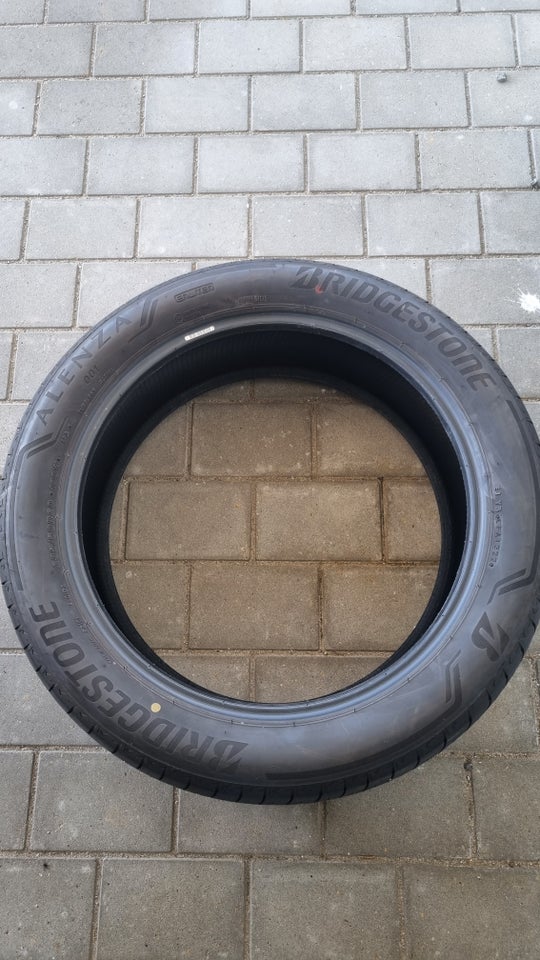 Sommerdæk, Bridgestone, 235 / 50 / R20