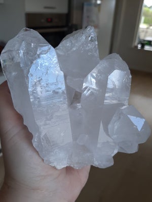 Smykker og sten, Krystaller, Bjergkrystal klynge (13×13cm) 1020g.