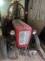 Traktor, MF 35