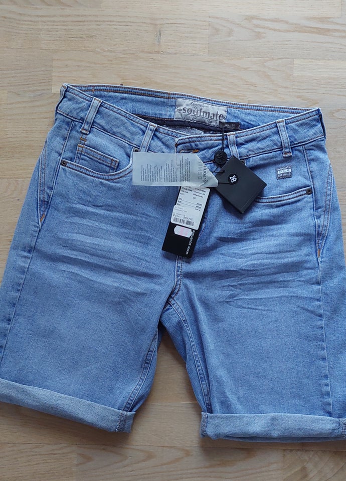 Shorts, Soulmate, str. 38