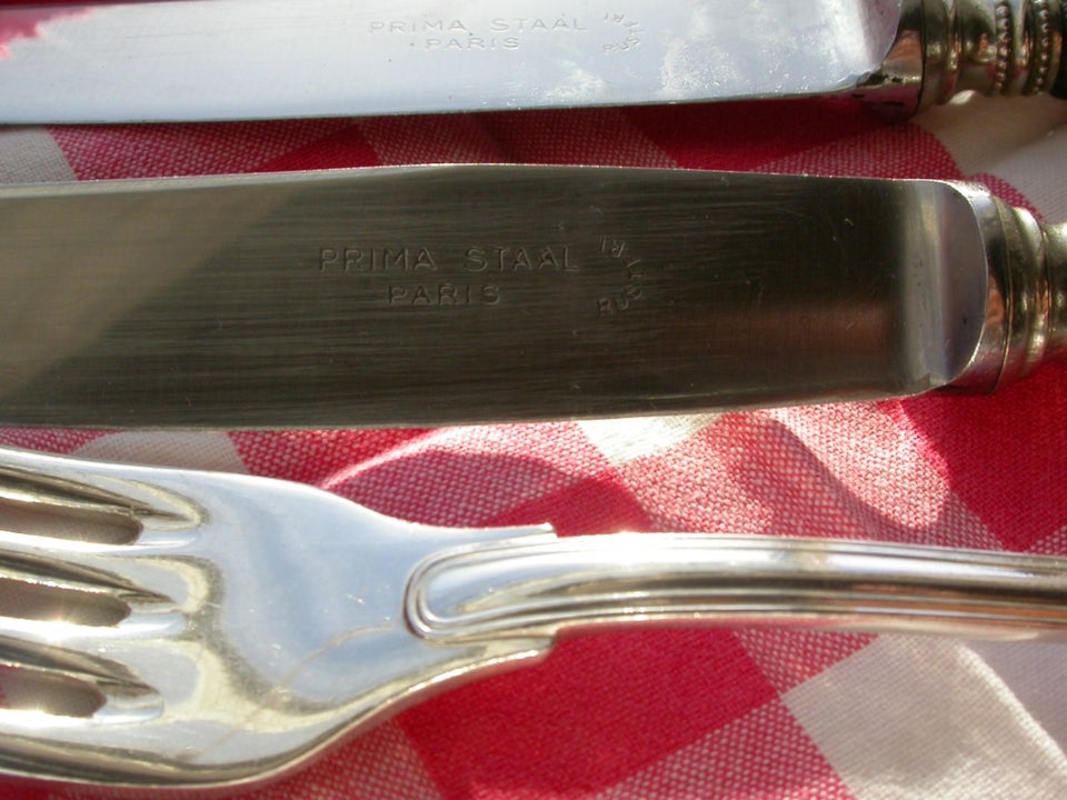 Bestik, 2 knive 2 gafler, bestående af