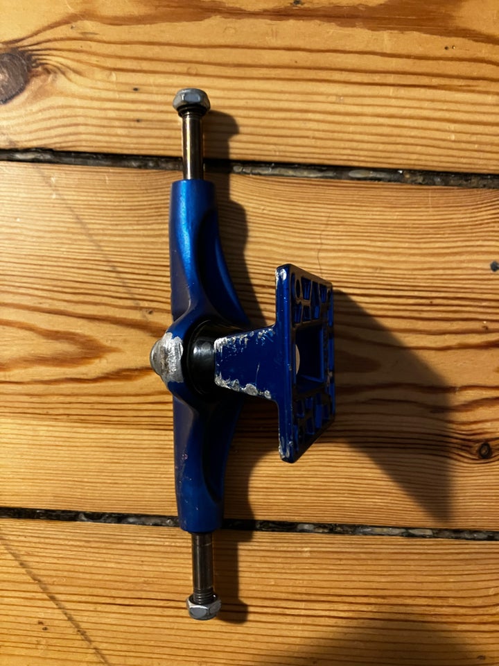 Andet, Thunder trucks blue titanium 3 HI, str. 148