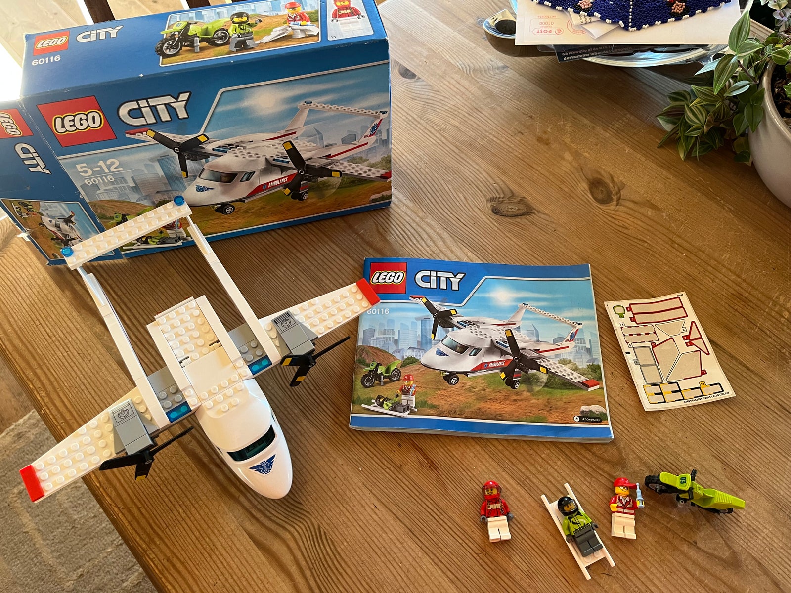 Lego City, 60116 Ambulance Plane dba.dk – Køb og Salg af Nyt og Brugt