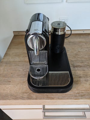Kaffemaskine med tilbehør, Nespresso