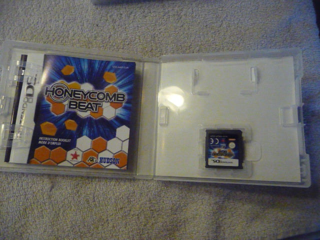 Galactrix - Honeycomb Beat, Nintendo DS, puzzle