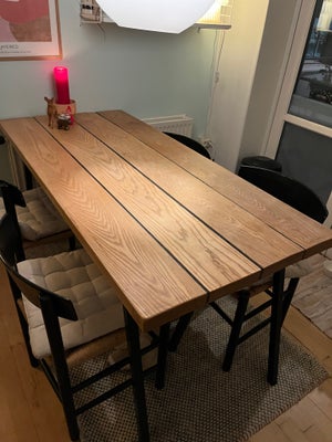 Spisebord, Ask, Plankebord i massiv ask med Hay loop ben. L. 155 b. 73 h. 75,5 cm. Pænt men med enke