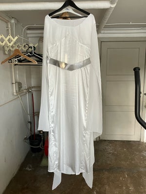 Prinsesse Leia kostume, Flot, hvidt prinsesse Leia kostume. 

Bælte i plast, er ca 107 cm langt. Str