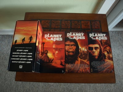 Underholdning, Abernes Planet, Den ikoniske Abernes Planet serie. 5 VHS bånd samlet i en box
