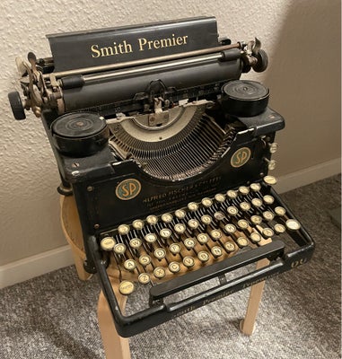Skrivemaskine, Smith Premier 60, Antik skrivemaskine. Ukendt stand. Al henvendelse på mail. Sender i