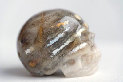 Smykker og sten, Krystal kranie - Forstenet koral, Vægt: ca  g

Længde: ca4 cm

Højde: ca3 cm - se b