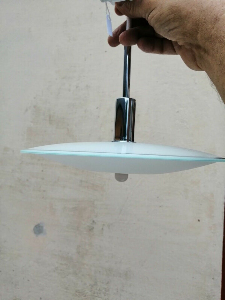 Anden loftslampe, Loftlampe