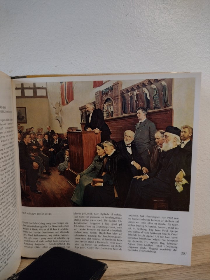 Billeder af Danmarks historie , Palle Lauring , emne: