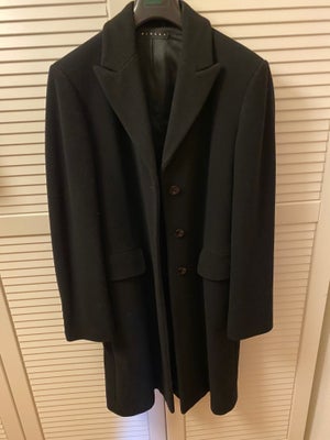 Frakke, str. 40, Sisley,  Sort,  80% uld, 20% polyamid,  Næsten som ny, Klassisk sort damefrakke fra