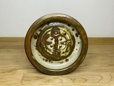 Keramik, Fad / skål, Jørgen Mogensen, Lækker fad/skål i grøn/brun glasurer med mønster i midten.

De