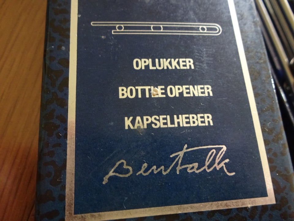 Oplukkere, Danish Steel House - Menu