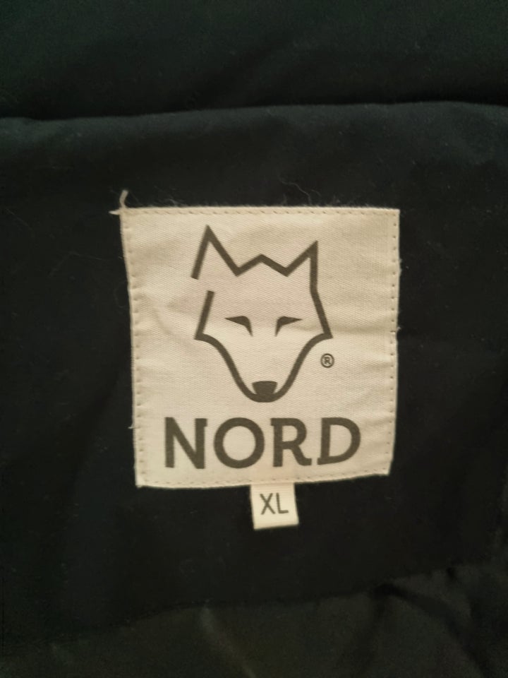 Vest, str. XL, Nord