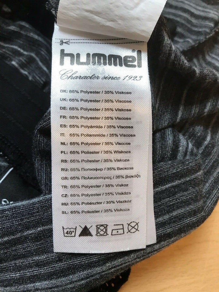 Nederdel, Nederdel , Hummel