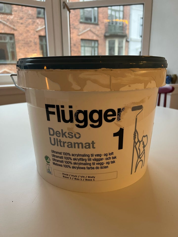 Vægmaling , Flügger, 8 liter
