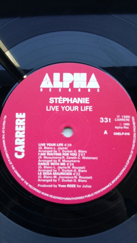 LP, Stephania , Pop