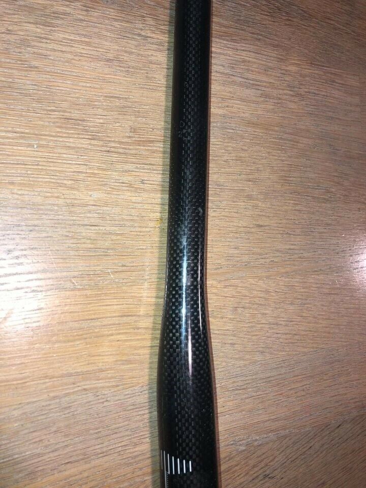 Styr, carbon handlebar 580 mm 31.8 mm