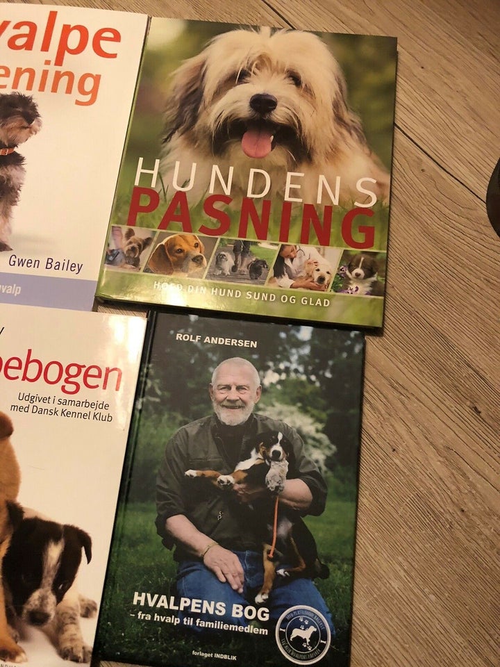 Hunde bøger helt nye , Forskellige
