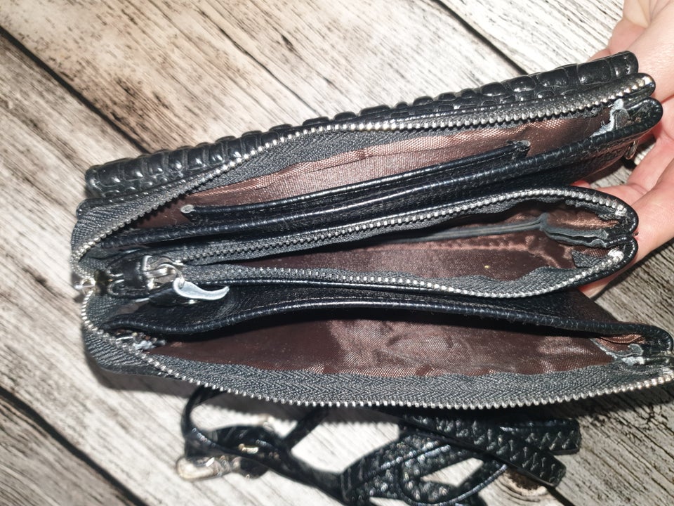 Crossbody, andet mærke, andet materiale