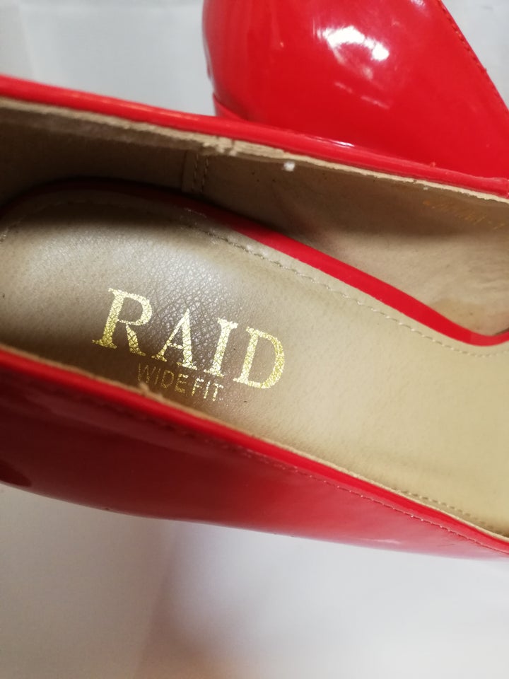 Pumps, str. 39, RAID