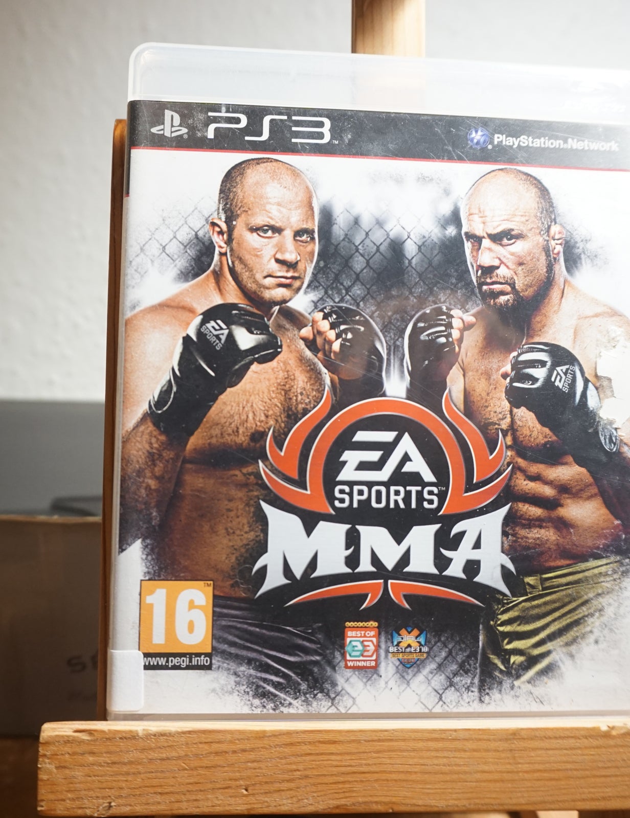 2 jogos de luta PS3, UFC 2010 e MMA da EA SPORTS em segunda mão durante 15  EUR em Mungia na WALLAPOP