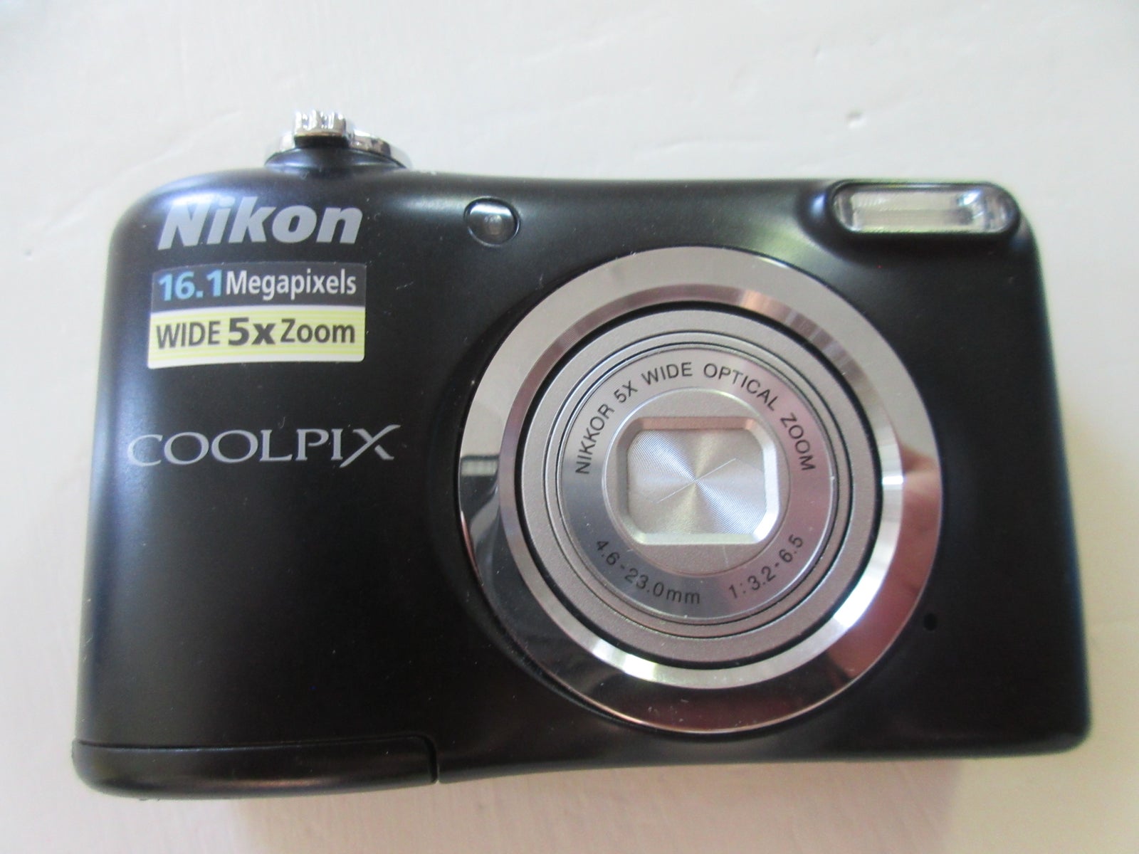Nikon Coolpix A10, 16.1 megapixels, 5 x optisk zoom